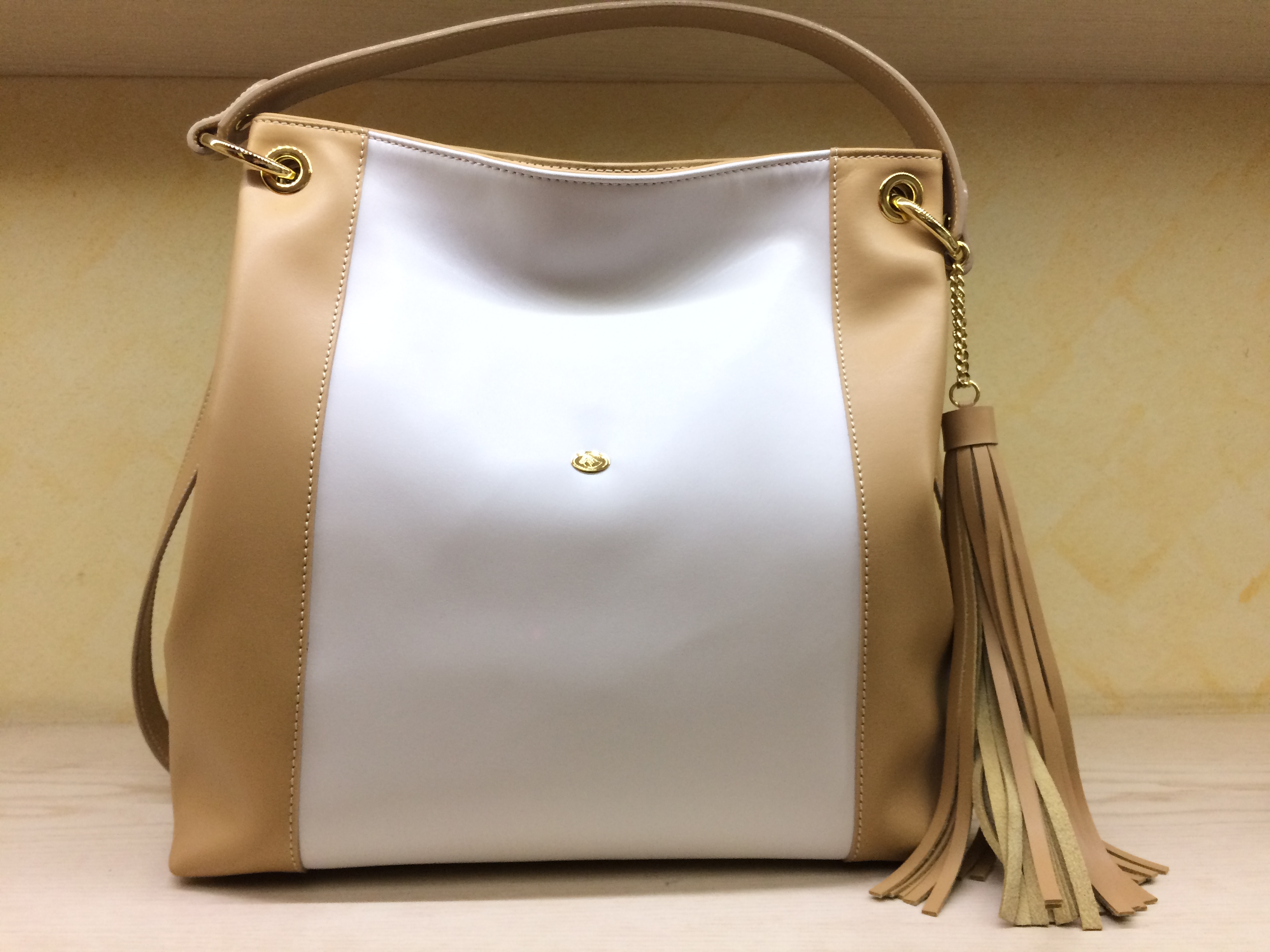 Lovely coach purse in good condition. Lots of room And pockets! Needs  cleaned in | Coach purses, Purses, Coach